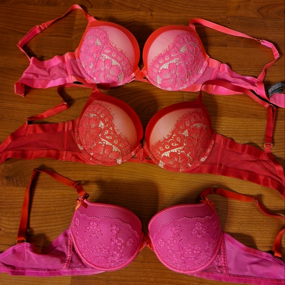 3 Victoria Secret Push Up Bras 34D